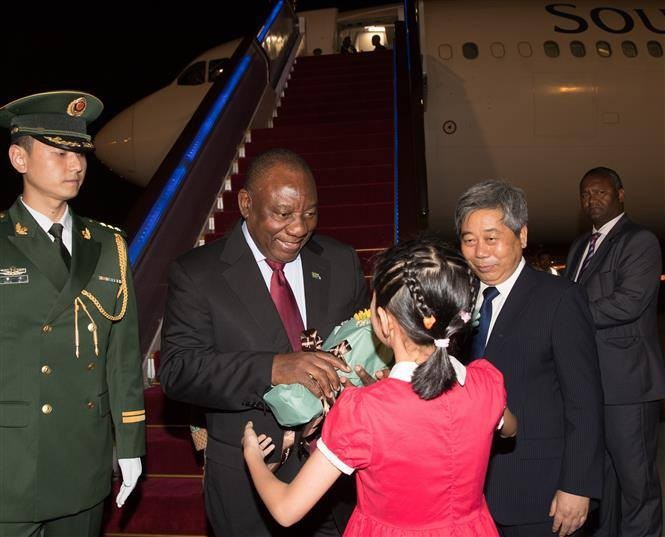 Presiden Afrika Selatan mengunjungi Tiongkok bertujuan mendorong kerjasama ekonomi - ảnh 1