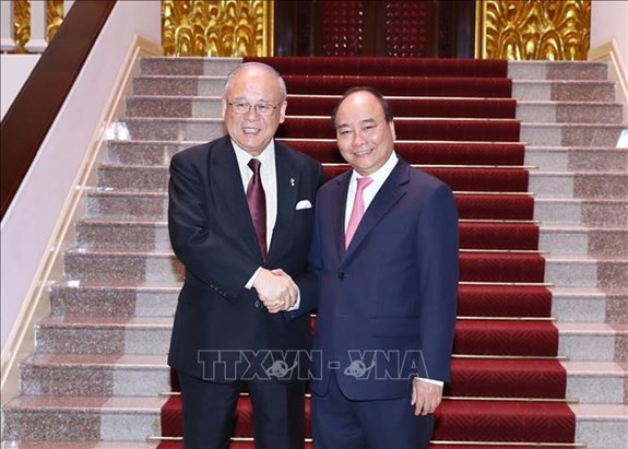 PM Vietnam, Nguyen Xuan Phuc menerima Penasehat Persekutuan Legislator Persahabatan Jepang-Vietnam - ảnh 1