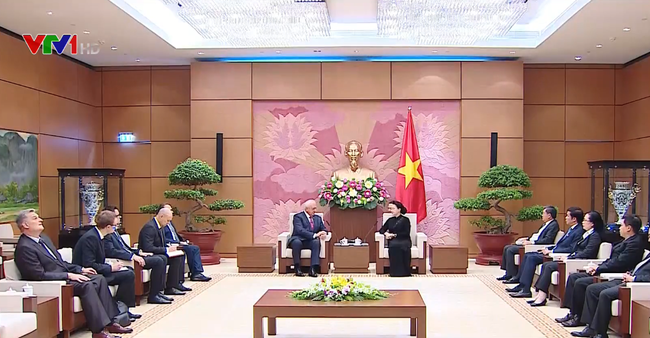 Ketua MN Vietnam, Nguyen Thi Kim Ngan menerima Ketua Majelis Tinggi Republik Belarus, Mikhail Myasnikovich - ảnh 1