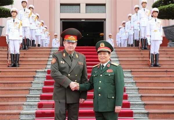 Menteri Pertahanan Belarus melakukan kunjungan resmi di Vietnam - ảnh 1