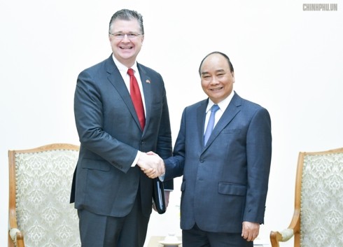 PM Pemerintah Nguyen Xuan Phuc menerima Duta Besar Amerika Serikat - ảnh 1