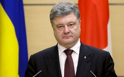 Ukraina merevisi UUD untuk mendorong proses bergabung pada EU dan NATO - ảnh 1