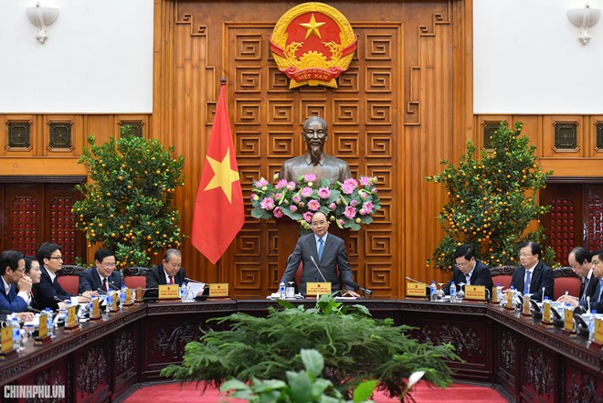PM Vietnam, Nguyen Xuan Phuc memimpin Sidang Badan Harian Pemerintah tentang evaluasi situasi Hari Raya Tet tahun 2019 - ảnh 1