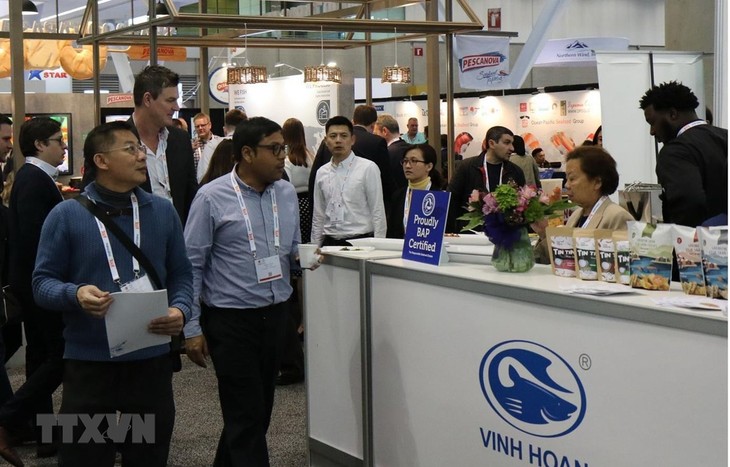 Badan usaha Vietnam menghadapi peluang untuk melesat merebut pangsa pasar hasil perikanan di pasar AS - ảnh 1