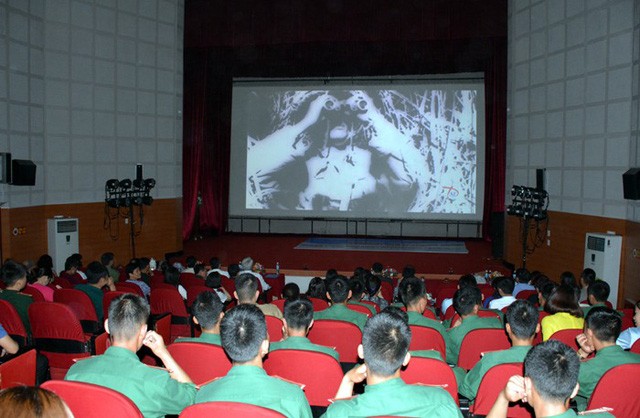 Pembukaan Pekan Film memperingati ultah ke-65 Kemenangan Dien Bien Phu - ảnh 1