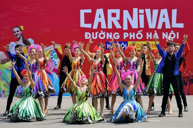 Kesan Festival Karnaval Jalanan Kota Hanoi - ảnh 1