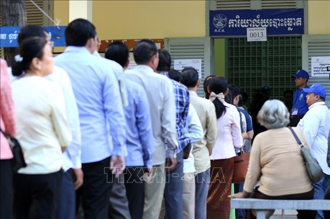 Lebih dari 99% pemilih Kamboja ikut serta pada pemilihan Dewan ibu kota, provinsi, kota, distrik dan kabupaten angkatan III - ảnh 1
