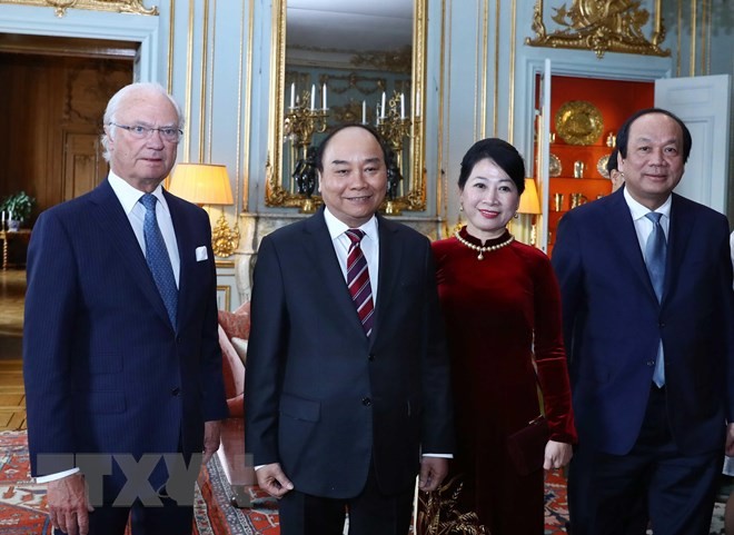 PM Nguyen Xuan Phuc mengakhiri dengan baik kunjungan resmi di Kerajaan Swedia  - ảnh 1