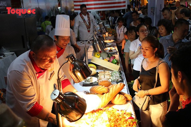 Pembukaan Festival kuliner internasional Kota Da Nang 2019 - ảnh 1
