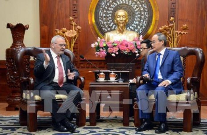 Kota Ho Chi Minh dan AS mendorong kerjasama meningkatkan sumber daya manusia  - ảnh 1