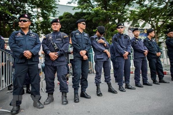 Hampir 10.000 polisi Thailand menjamin keamanan KTT ASEAN - ảnh 1