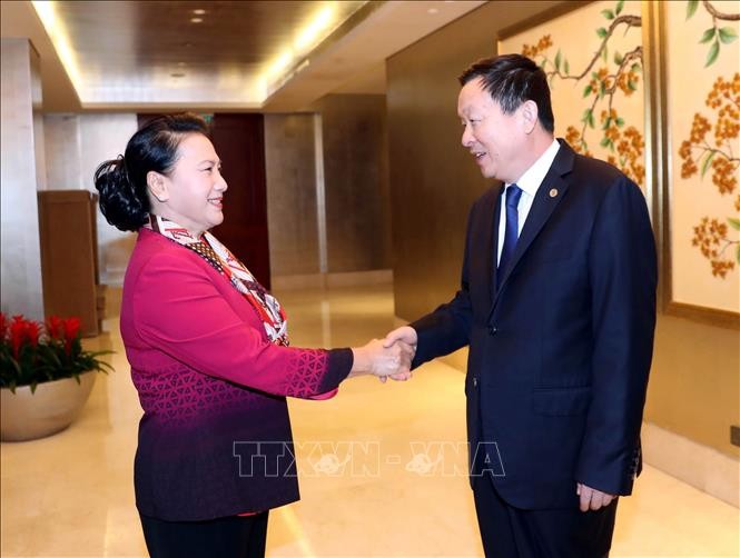 Ketua MN Nguyen Thi Kim Ngan menerima Sekretaris Komite Partai Komunis Kota Suzhou, Tiongkok - ảnh 1