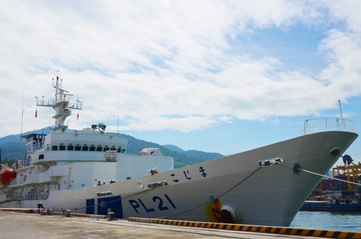 Pemimpin Kota Da Nang menerima para kelasi kapal latihan Pasukan Penjaga Pantai Bela diri Jepang - ảnh 1