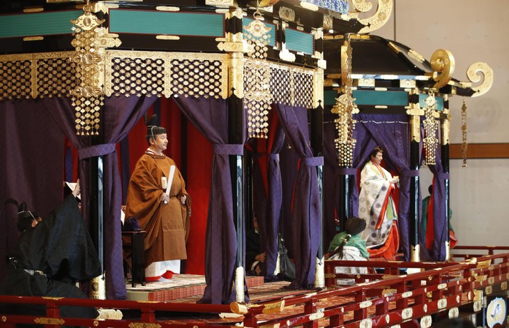 Kaisar Jepang Naruhito naik takhta - ảnh 1