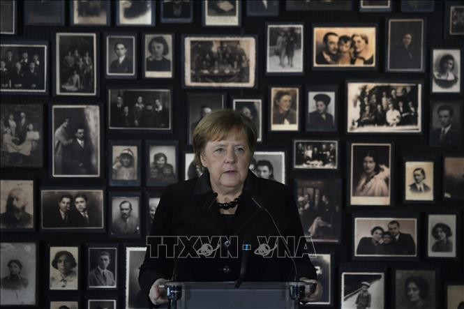 Kanselir Jerman A. Merkel Untuk Pertama Kalinya Mengunjungi Kamp Konsentrasi Auschwitz - ảnh 1