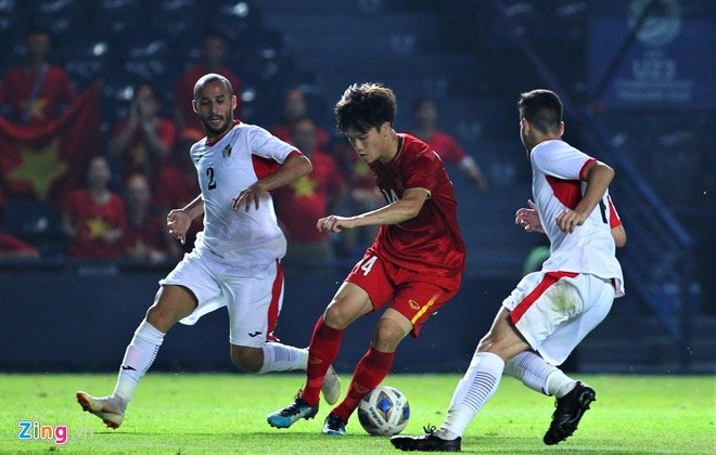 Babak final U23 Asia 2020: tidak kalah tapi juga tidak menang atas U23 Yordania, U23 Vietnam tetap punya peluang untuk merebut tiket ke babak perempat final   - ảnh 1