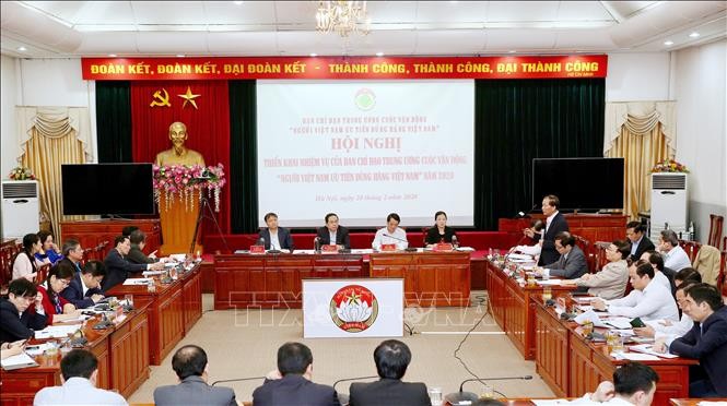 Badan pengarahan pusat tentang gerakan “Orang Vietnam memprioritaskan penggunaan barang Vietnam” menggelarkan tugas tahun 2020 - ảnh 1