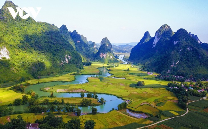 Tiga Terobosan Strategis yang Mengesankan bagi Perubahan Wajah Provinsi Cao Bang - ảnh 7
