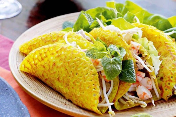 Perkenalan Sepintas tentang Beberapa Makanan Vietnam yang Terkenal di Dunia dan Becak Hue - ảnh 3