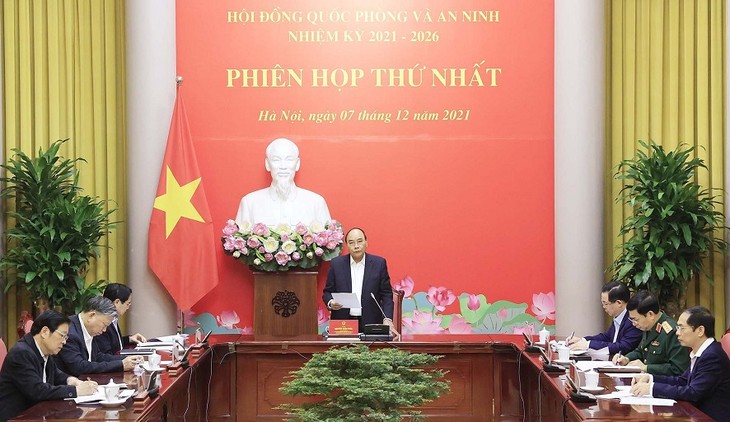 Presiden Nguyen Xuan Phuc: Dorong Diplomasi Pertahanan dan Kemananan untuk Bela Tanah Air dari Awal dan Jauh - ảnh 1