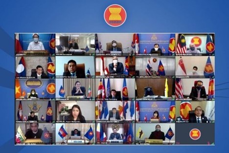 ASEAN Dorong Upaya Pembangunan Komunitas - ảnh 1