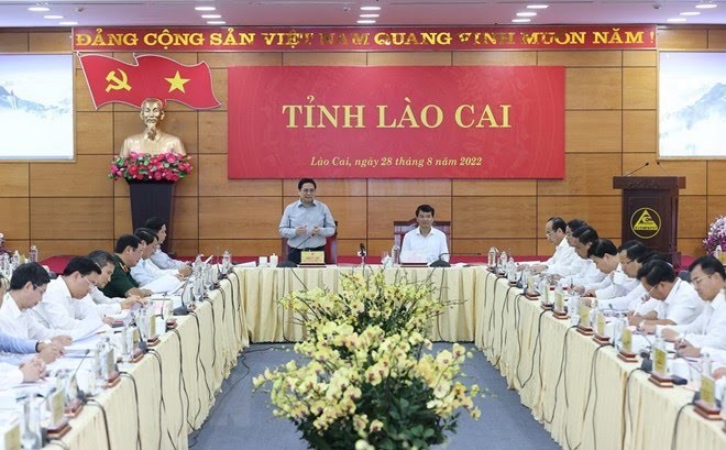 Lao Cai Dorong Ekonomi Koridor Jadi Terobosan tentang Ekonomi Provinsi dan Daerah - ảnh 1