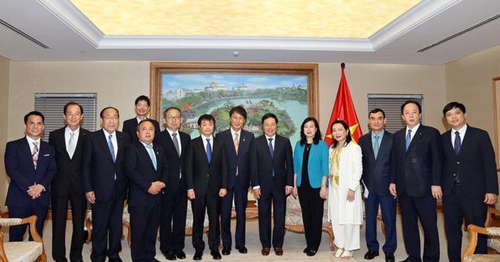Deputi PM Vietnam, Pham Binh Minh Terima Ketua Grup Layanan Medis Darurat Jepang - ảnh 1