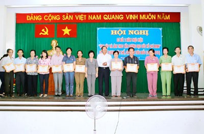 Bilanzkonferenz über “Lernen und Arbeiten nach dem Vorbild Ho Chi Minhs