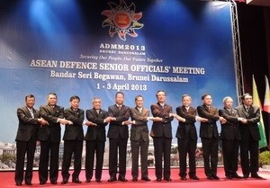 Einsatz Vietnams für Verteidigungszusammenarbeit in der ASEAN - ảnh 1