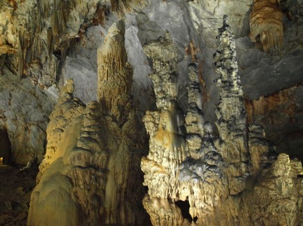 Die Schönheit der Thien Duong-Höhle - ảnh 13