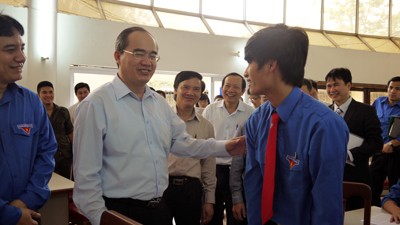Vize-Premierminister Nguyen Thien Nhan spricht mit Beamten des Jugendverbands - ảnh 1