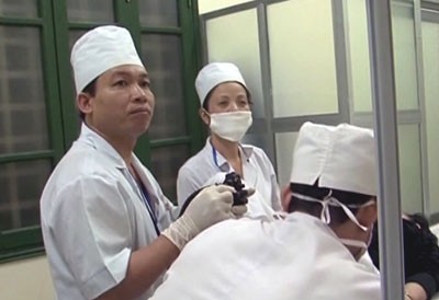 Direktor Diem Dang Thanh hat ein Herz für Patienten - ảnh 1
