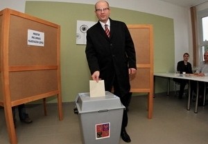Sozialdemokraten gewinnen Wahl in Tschechien - ảnh 1