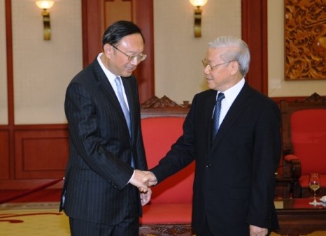 Vietnam und China entwickeln ihre umfassende Zusammenarbeit im Interesse beider Völker - ảnh 1