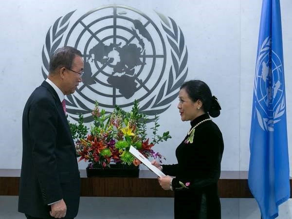 UN-Generalsekretär würdigt Erfolge bei der Entwicklung Vietnams - ảnh 1
