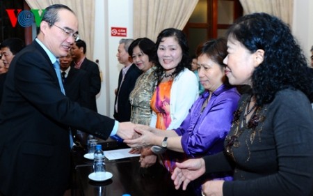 Vorsitzender der Vaterländischen Front Vietnams nimmt am Festtag der Solidarität in Hanoi teil - ảnh 1