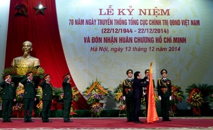 Staatspräsident Truong Tan Sang nimmt an der Feier der Politikabteilung der Armee teil - ảnh 1