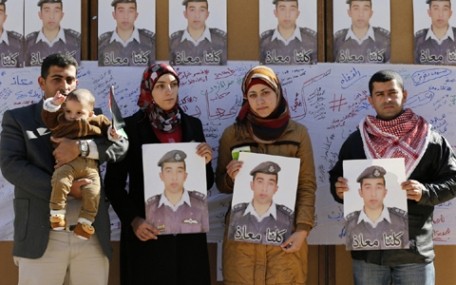 IS kündigt Ermordung des jordanischen Piloten an - ảnh 1