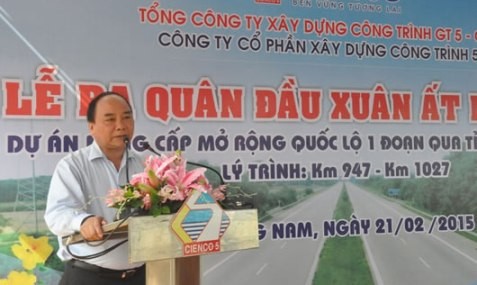 Vize-Premierminister Nguyen Xuan Phuc ordnet den Ausbau der Nationalstraße 1A an - ảnh 1
