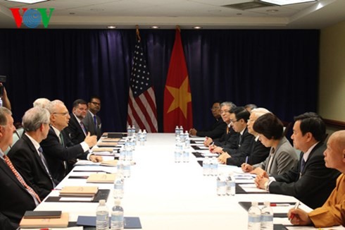 Historischer Besuch fördert Beziehungen zwischen Vietnam und den USA - ảnh 2