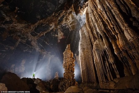 Die britische DailyMail ist von der Schönheit der Höhle Tien in Vietnam beeindruckt  - ảnh 7
