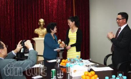 Vietnamesische Gemeinschaft in Australien spendet für Hoang Sa und Truong Sa - ảnh 1