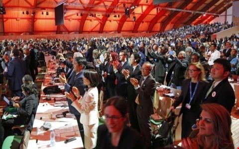 COP 21 beschließt weltweites Klimaabkommen  - ảnh 1