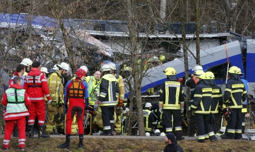Deutsche Medien: Menschliches Versagen kann Grund des Zugunfalls sein  - ảnh 1