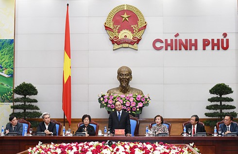Premierminister Nguyen Xuan Phuc empfängt die Delegation der Stiftung Vu A Dinh - ảnh 1
