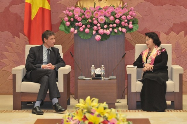 Parlamentspräsidentin Nguyen Thi Kim Ngan trifft ausländische Botschafter in Vietnam - ảnh 1