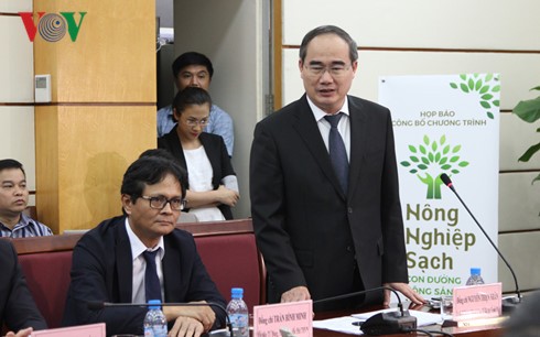 Vorsitzender der Vaterländischen Front Vietnams: Saubere Landwirtschaft für Vietnam und für die Welt - ảnh 1
