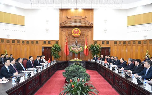 Premierminister Nguyen Xuan Phuc empfängt Spitzenpolitiker Chinas - ảnh 1