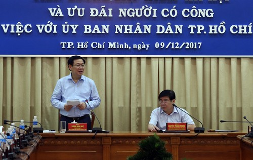 Vize-Premierminister Vuong Dinh Hue: Ein vielschichtigs Sozialversicherungssystem ist notwendig - ảnh 1