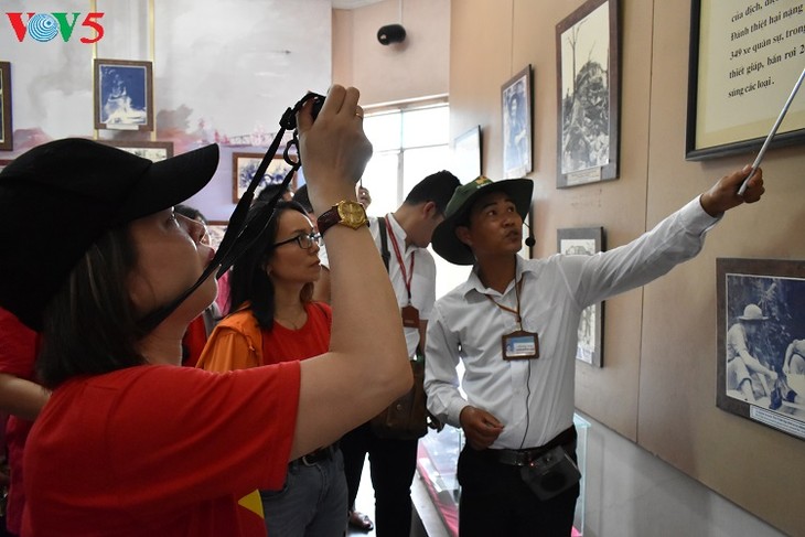 Besuche an den historischen Orten in Truong Son - ảnh 19